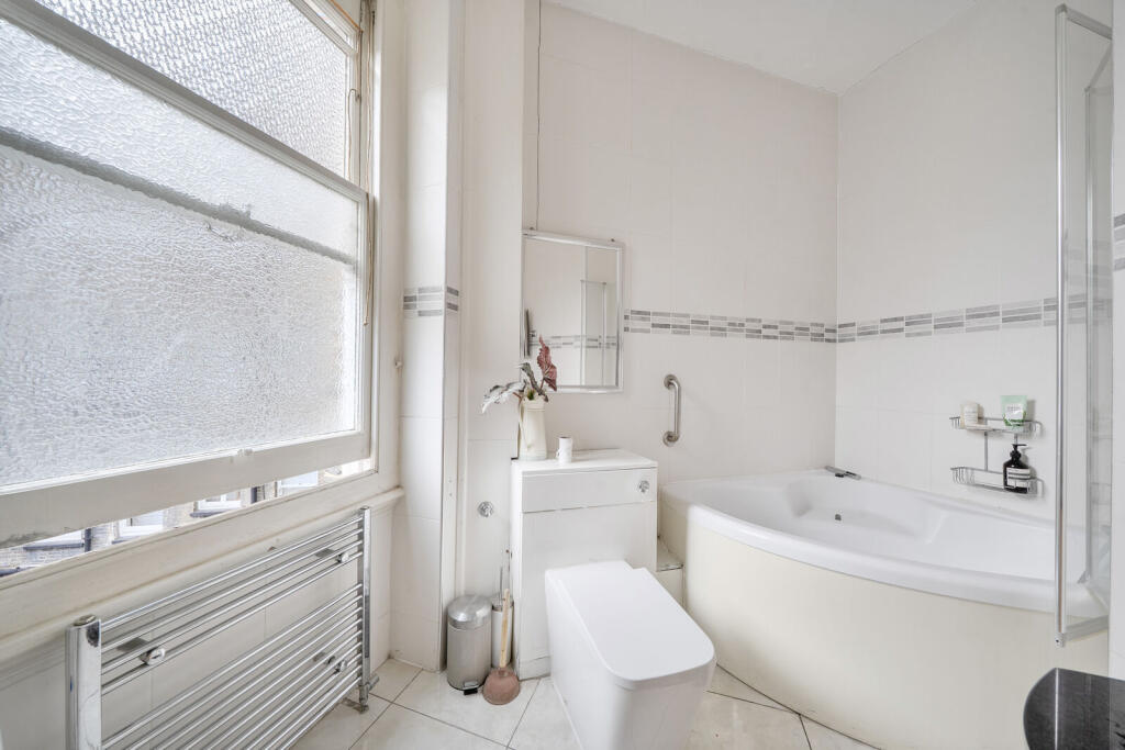 3 bedroom flat for rent