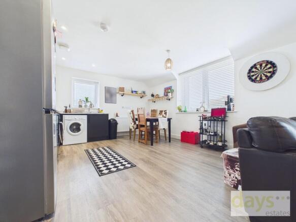 Flat One - Kitche...