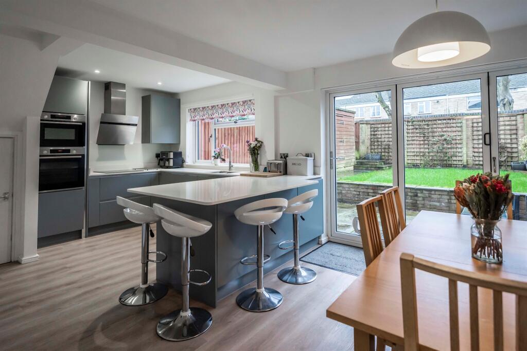 Main image of property: Rosebery Way, Tring