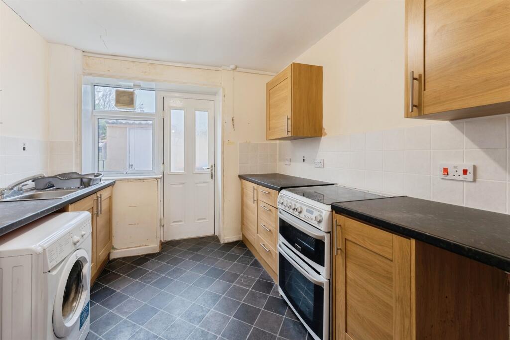 Christleton Drive, Ellesmere Port photo 3