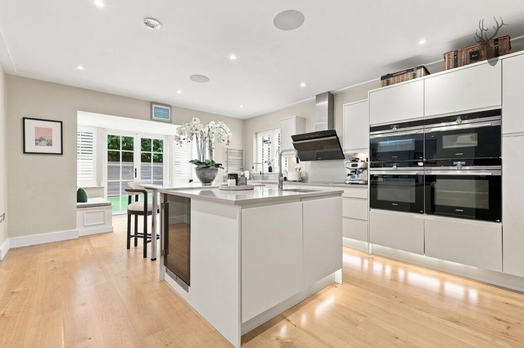 House in East Hertfordshire, Sawbridgeworth - View 4