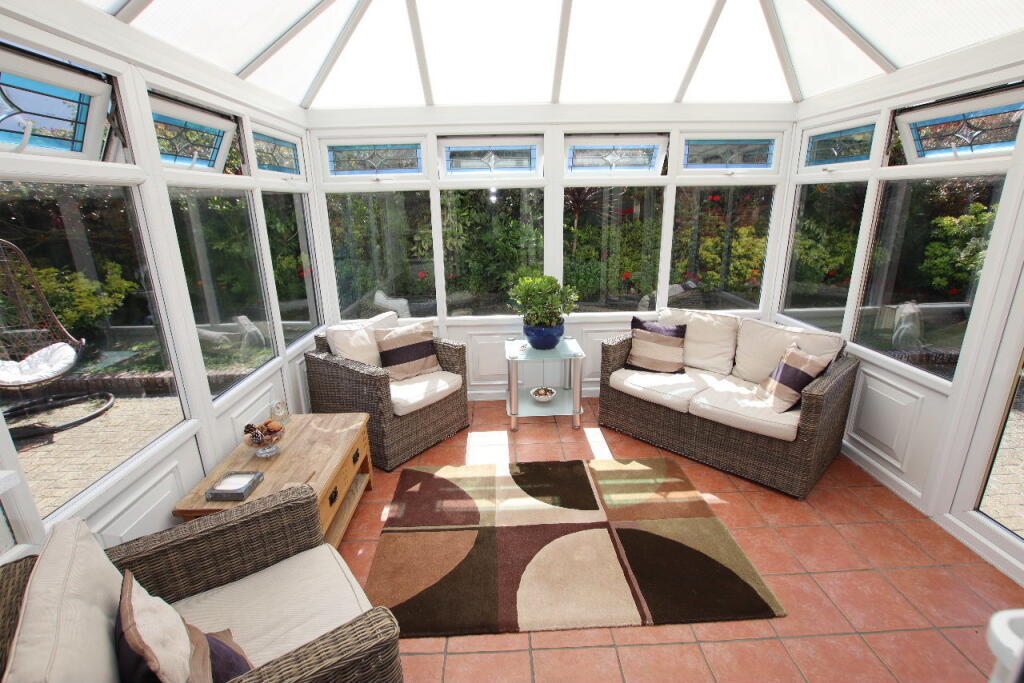 Holland Road, Clacton on Sea, CO15 photo 2