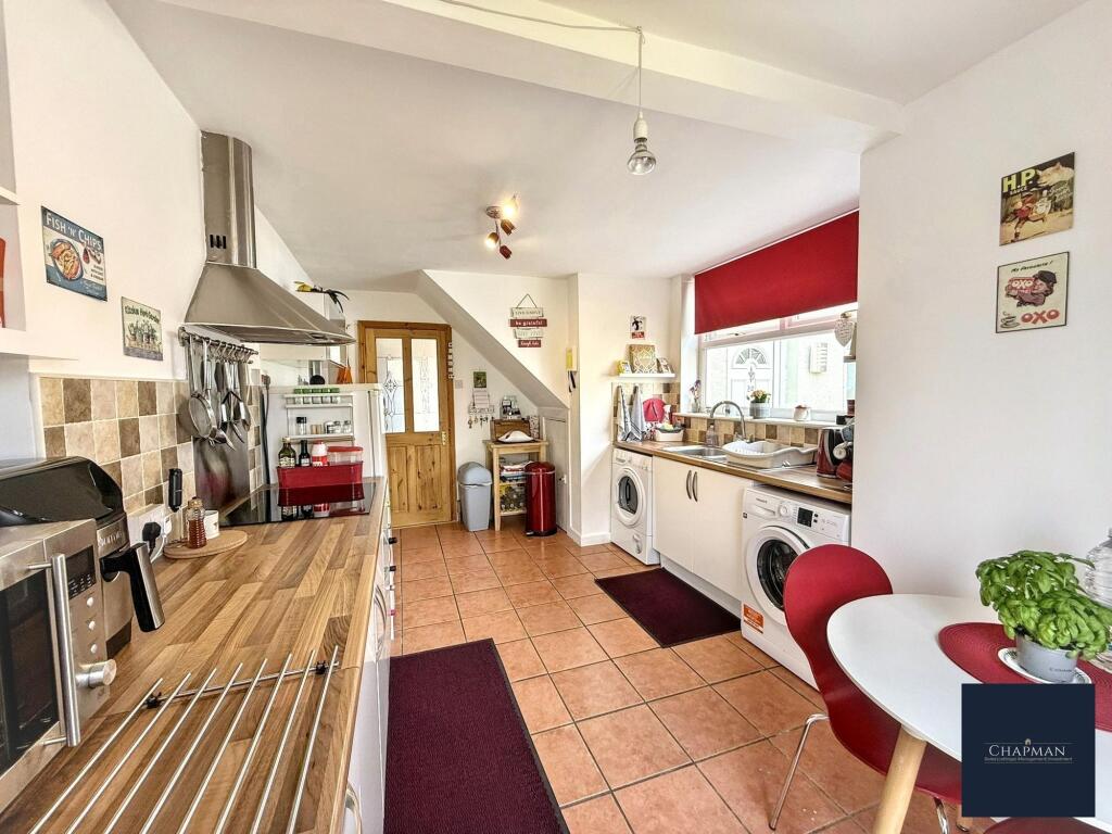 House in Cardiff, Tonyrefail - View 2