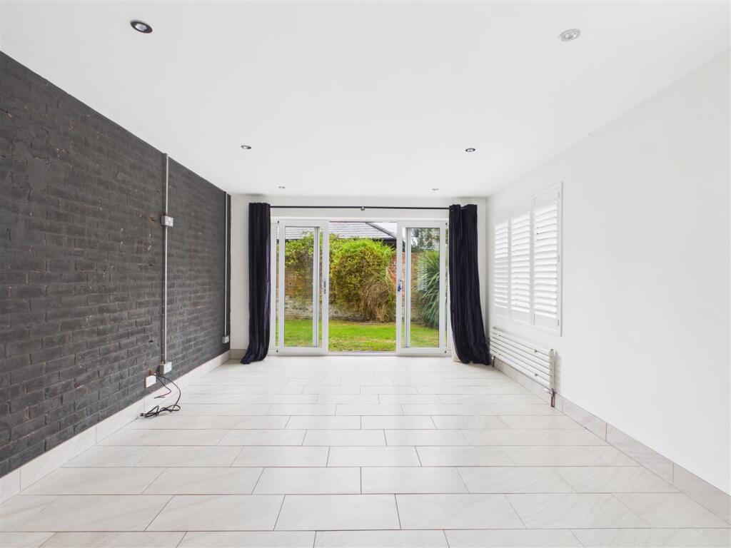 House in Stevenage - View 5