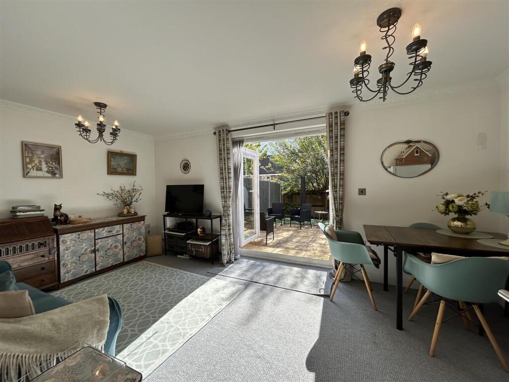 Dovey Grove, Rowley Regis photo 5