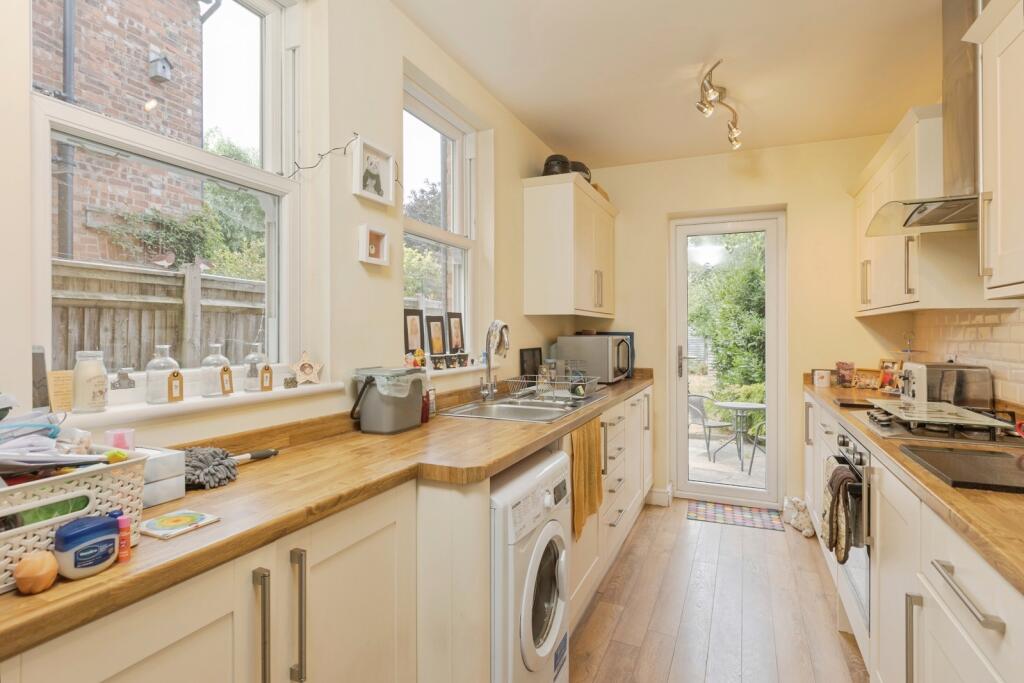 House in Tunbridge Wells, Rusthall - More