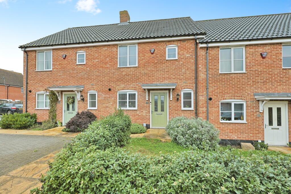 2-bed terraced on Heron Close, Sprowston, Norwich, £211,000