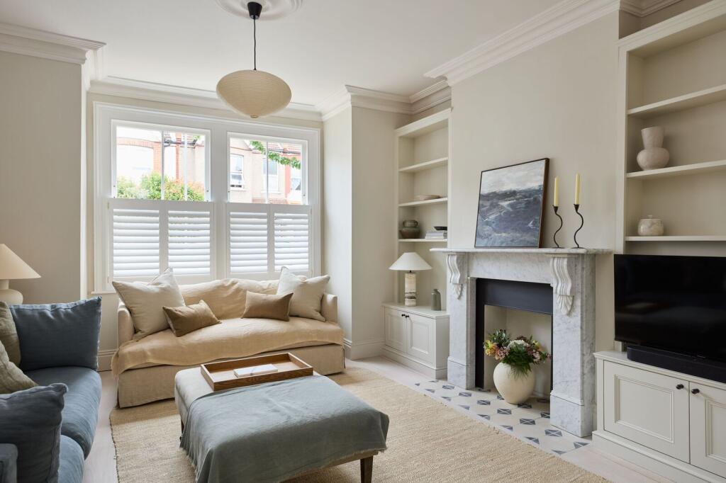 House in London - View 2