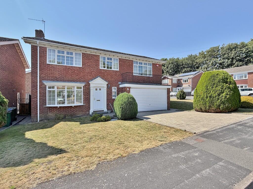 Main image of property: Tor Close, Fareham