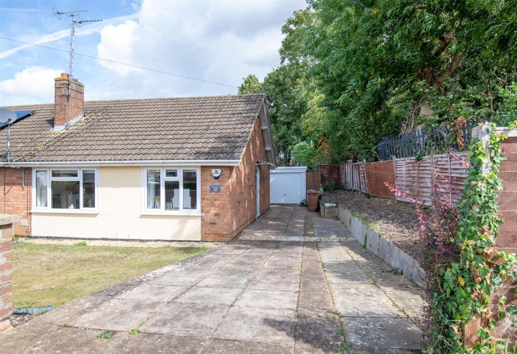 Main image of property: Oakway, Wellingborough