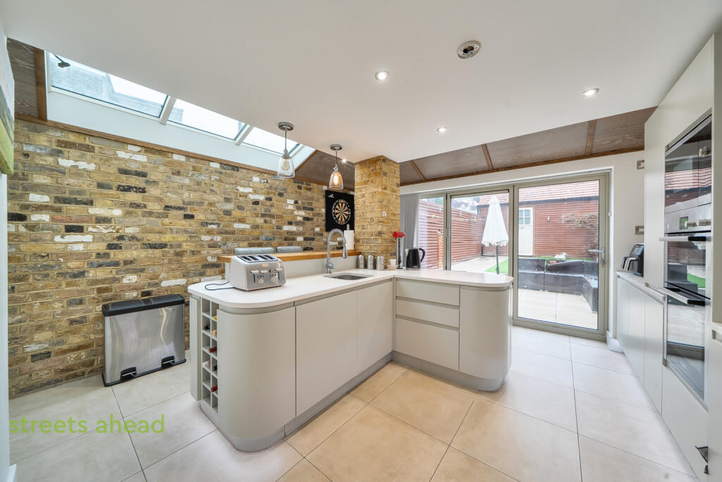 Main image of property: Dalmally Road, Croydon, CR0