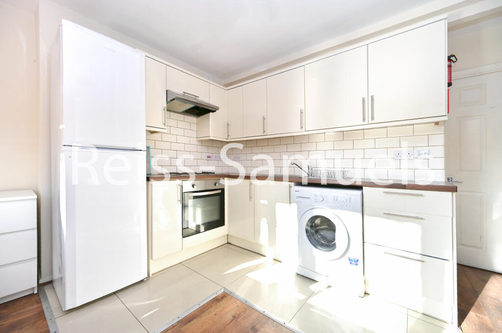 4 bedroom maisonette for rent