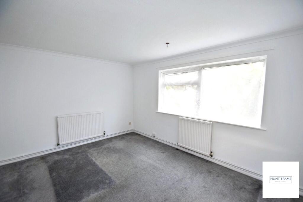 Apartment in Eastbourne, East Sussex - View 5