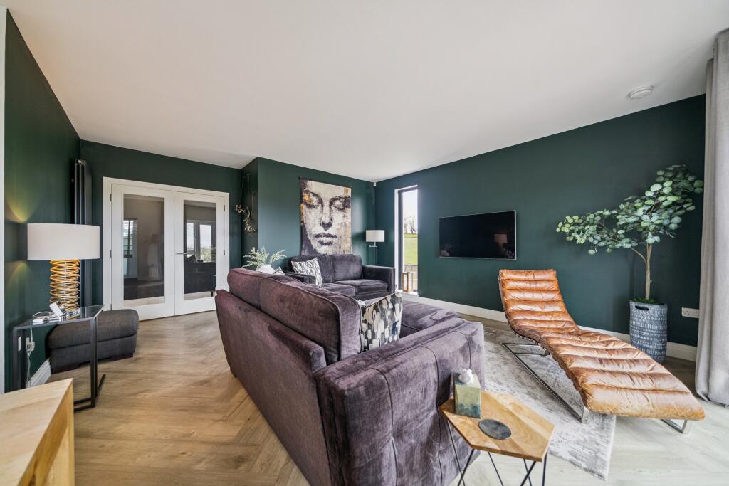 House in Glasgow, South Lanarkshire - View 5