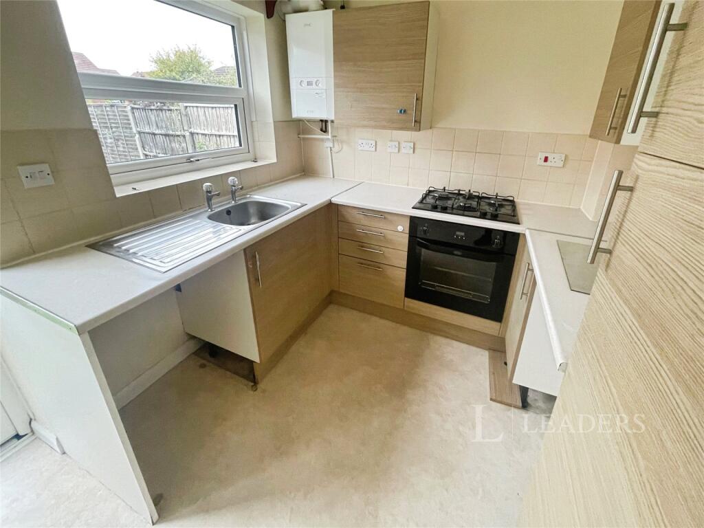 Hill Wood Close, Lyppard Hanford, Worcester photo 3