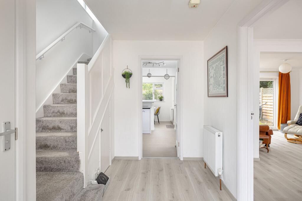 38, Saxon Way, Saffron Walden, CB11 photo 2