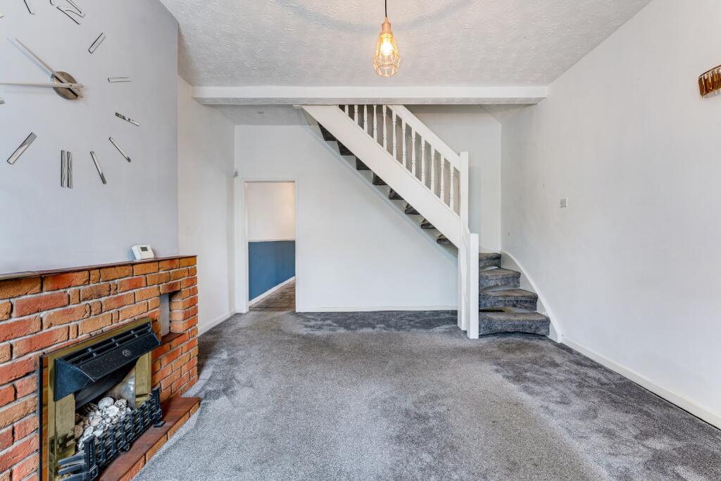 Longcauseway, Farnworth, Bolton, Lancashire, BL4 photo 3