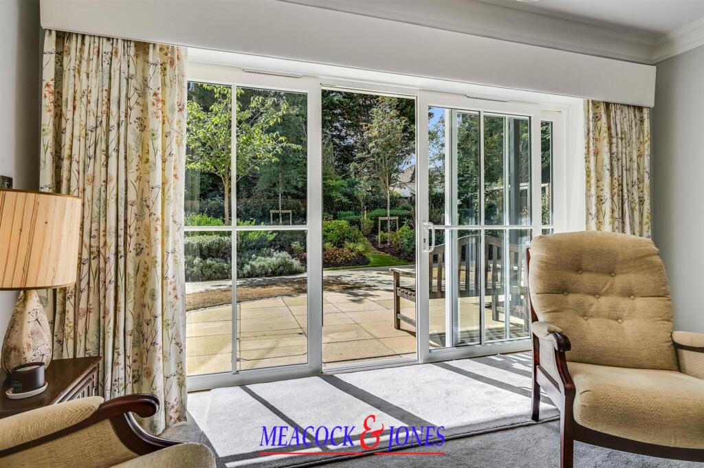 Apartment in Chelmsford - View 5