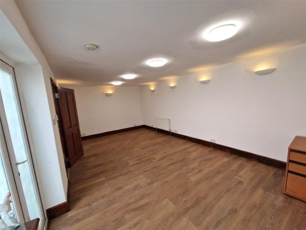 Studio apartment for rent