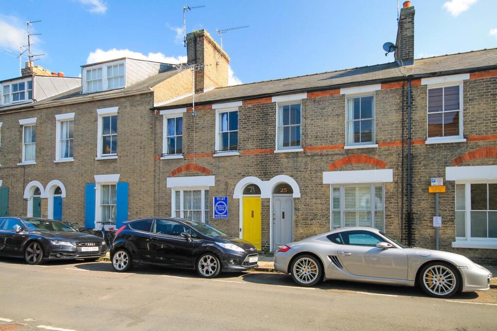Main image of property: Norwich Street, Cambridge
