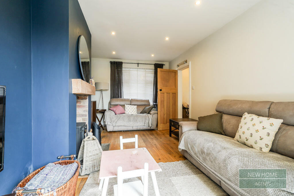 House in Staffordshire Moorlands, Leek - View 5
