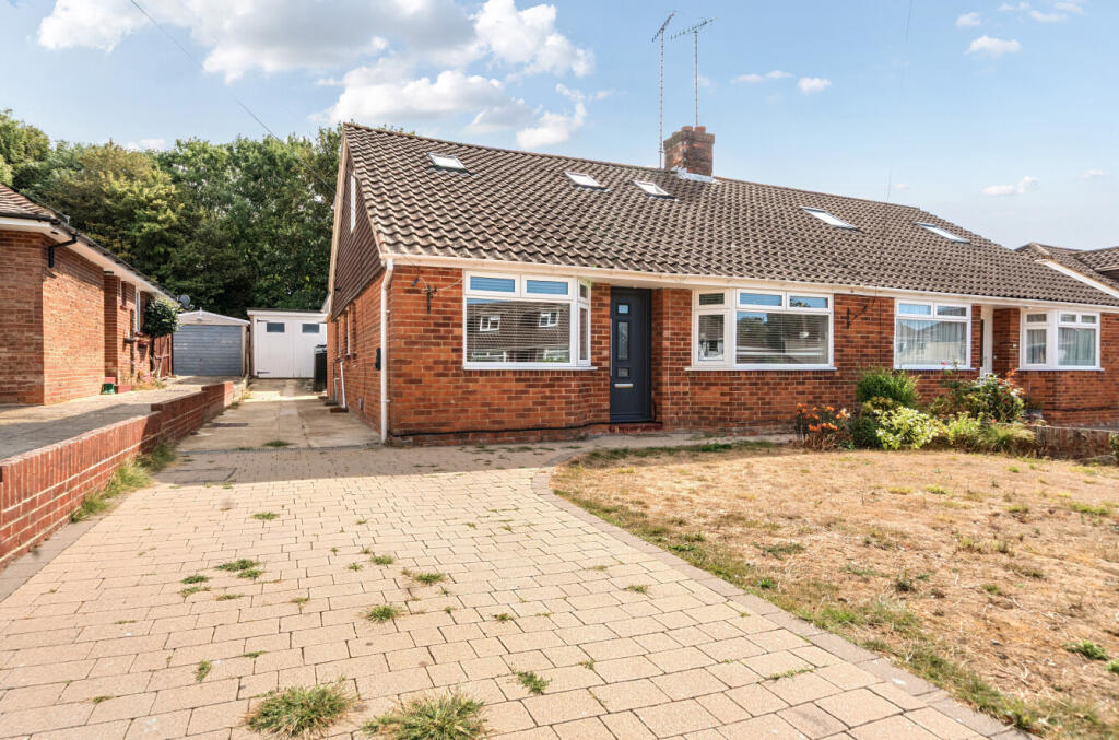 Main image of property: Pines Avenue, Worthing, West Sussex, BN14