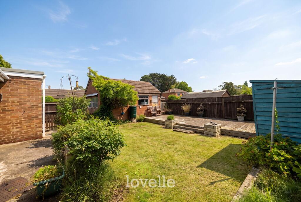 House in Grimsby, Healing - View 3