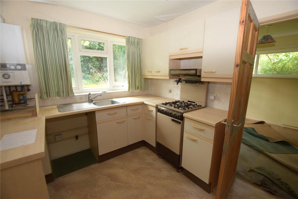 House in East Hampshire, Alton - View 4