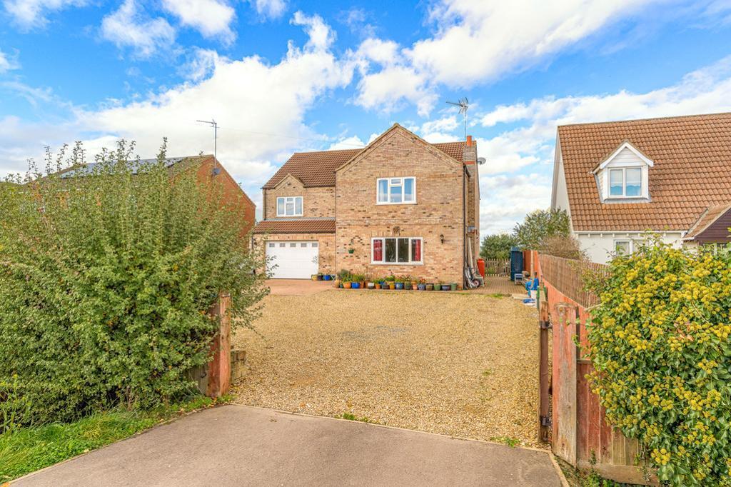 5-bed detached on High Road, Wisbech St Mary, Wisbech, Cambs, PE13 4RA, £435,000