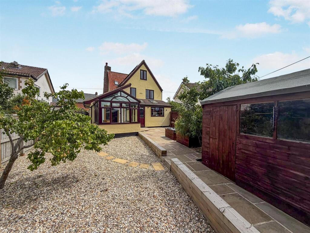 Main image of property: High Street, Tuddenham