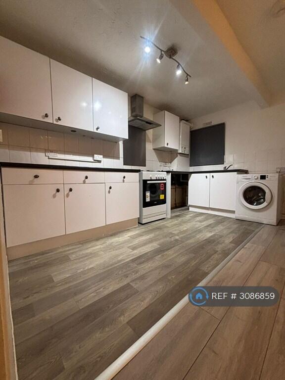 Main image of property: Frindsbury Road, Rochester, ME2
