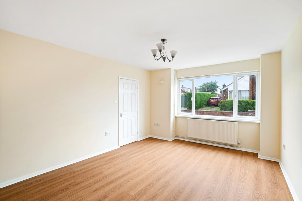 Sycamore Close, Cherry Willingham, Lincoln, Lincolnshire, LN3 4BJ photo 2