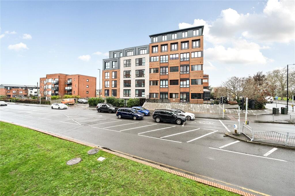 Main image of property: Park House Apartments, 15 Bath Road, Slough