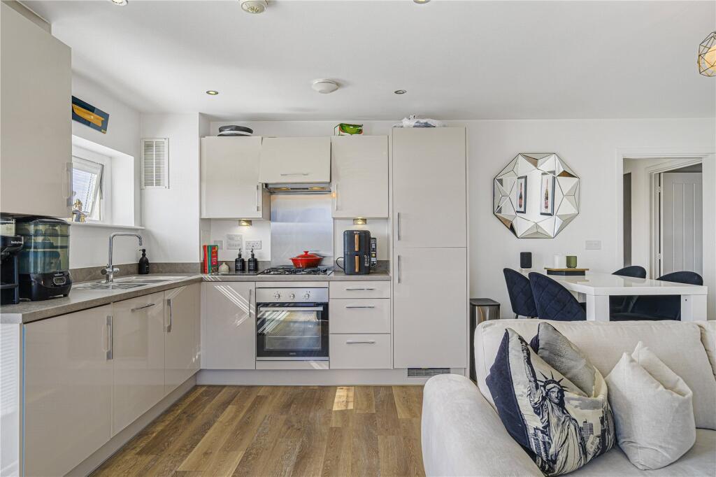 Apartment in Dartford - More