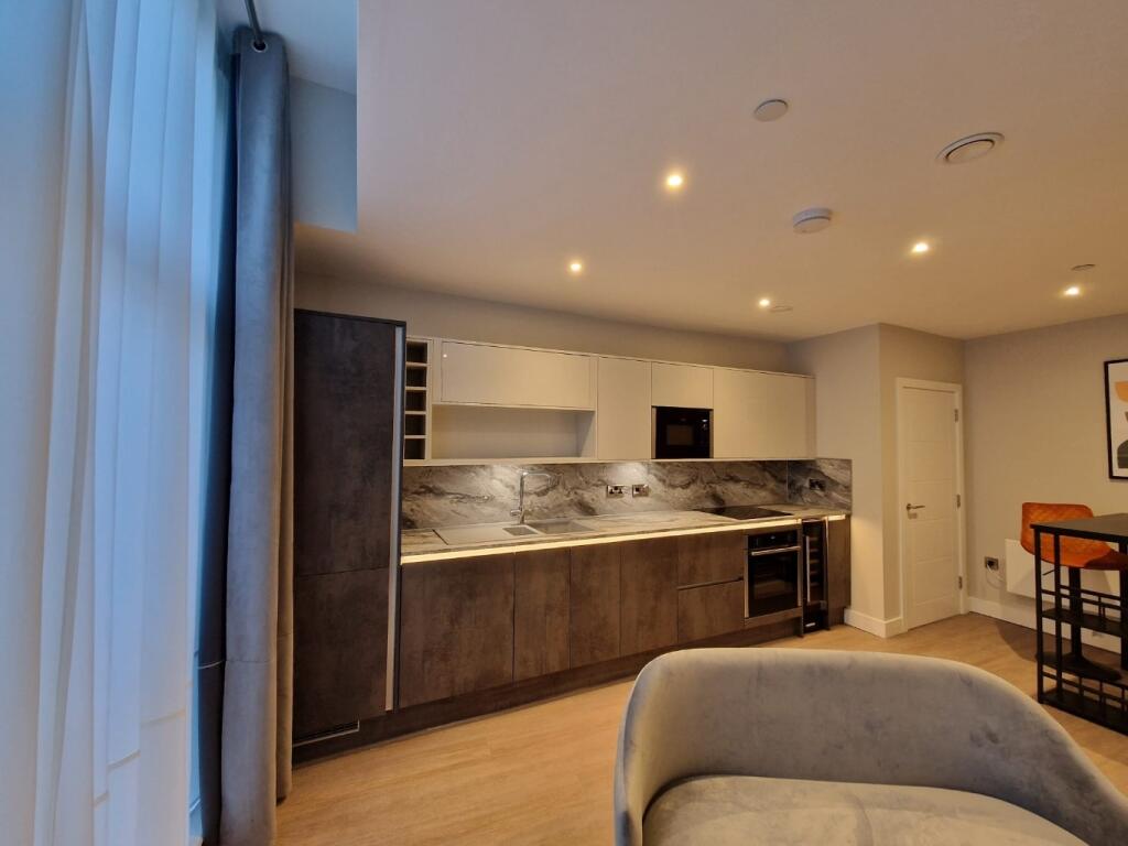 Main image of property: Warser Gate, Nottingham, Nottinghamshire, NG1 1NU