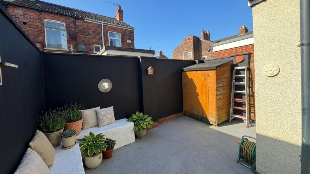 House in Hull, Kingston upon Hull - More