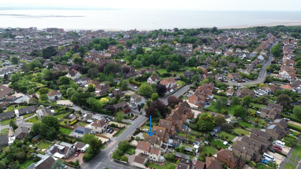 Stoddens Road, Burnham-on-Sea, Somerset, TA8 photo 2