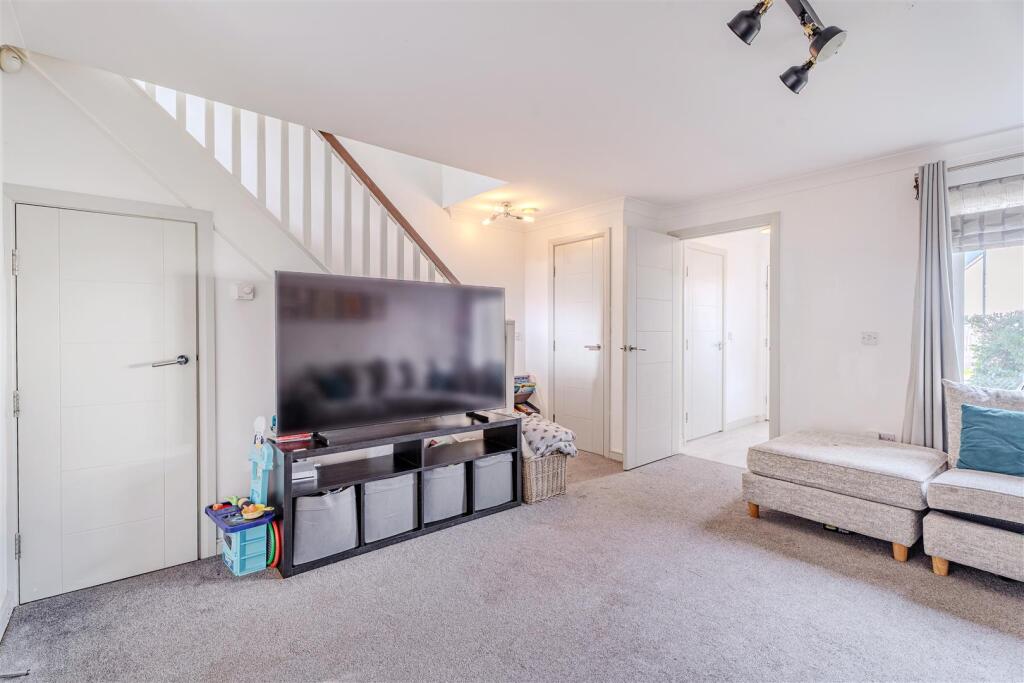 House in Carfin, Brannock Park, Wester Holytown - View 4