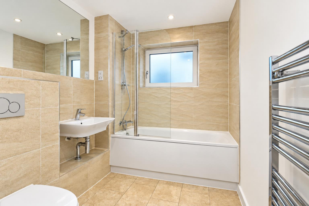 Apartment in Milton Keynes - View 5
