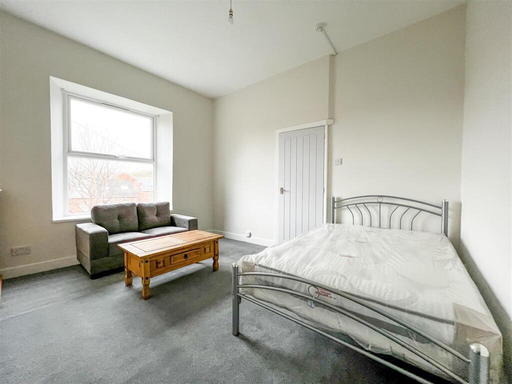 Main image of property: Flat 5, 27 Victoria Road, Sheffield