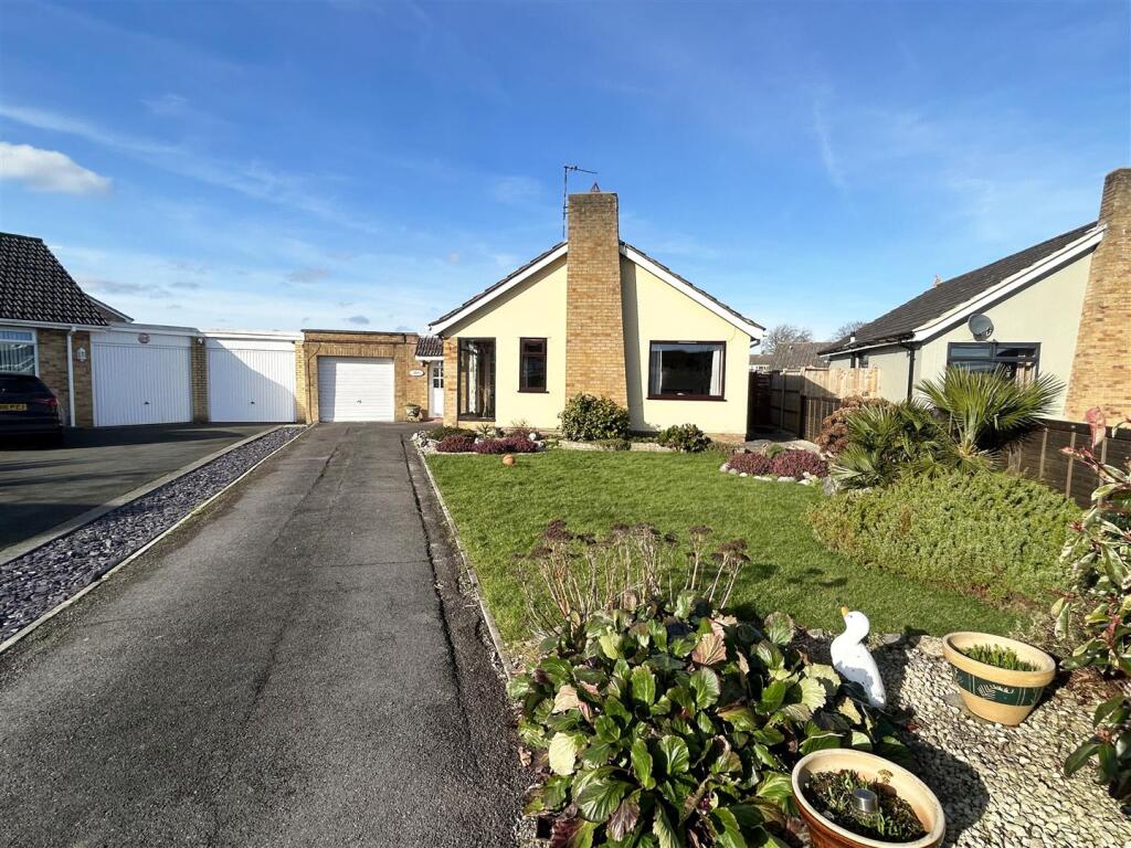 2-bed detached on 3, Somerset Gardens, Bridgwater, £249,500