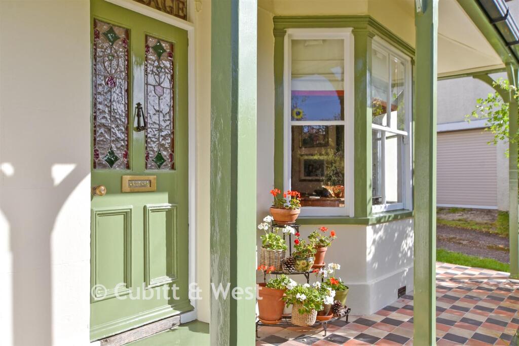 House in Brighton - View 3