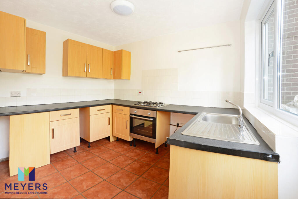 House in Dorchester - View 5