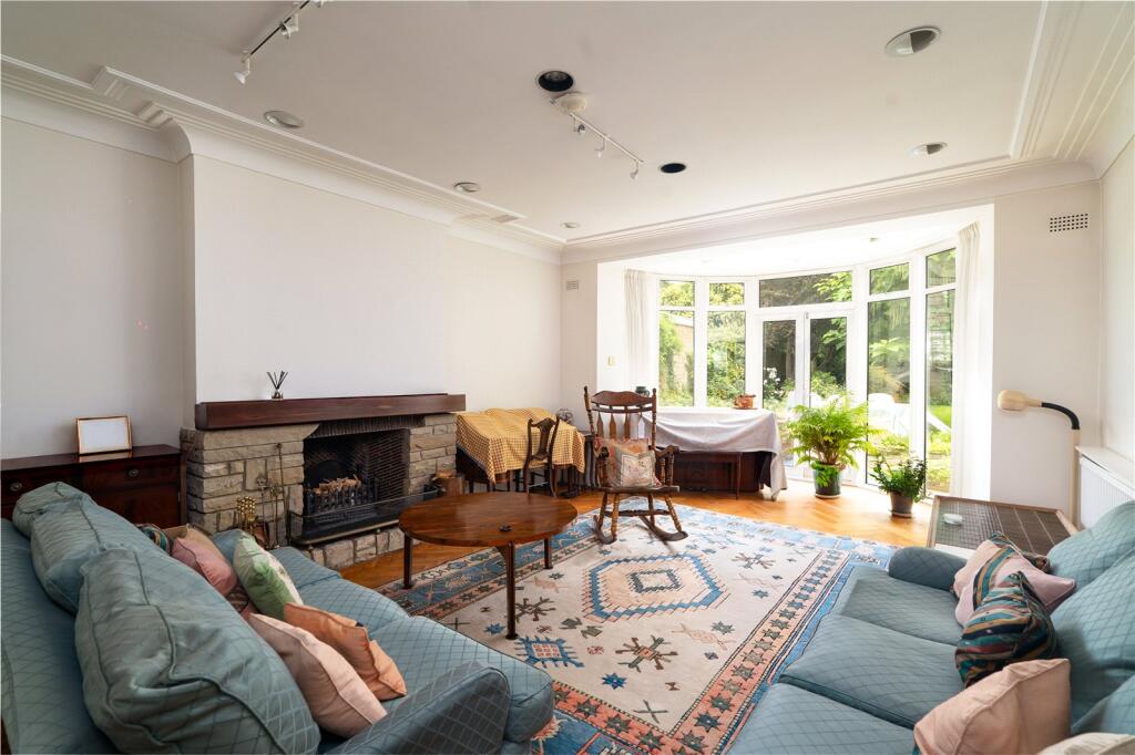 House in London - View 5