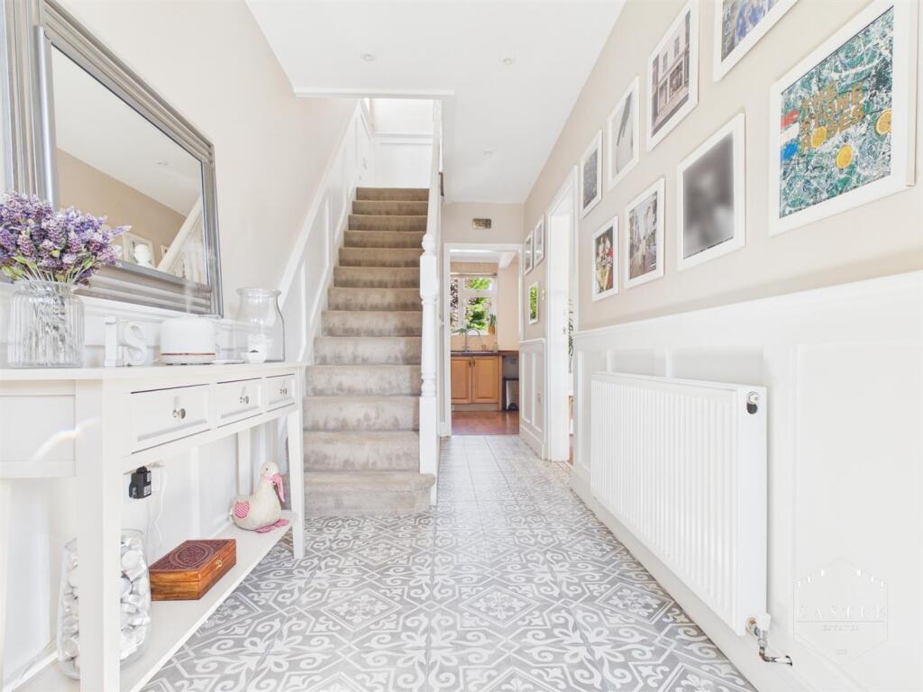 House in Hinckley and Bosworth, Lash Hill, Burbage - View 5