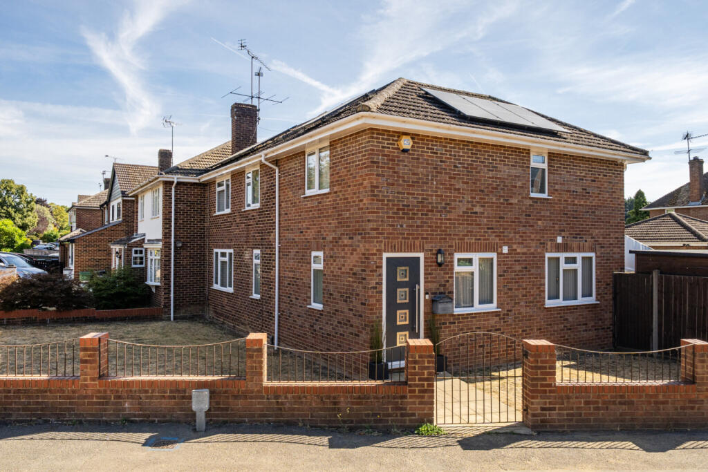 House in Reading - View 2