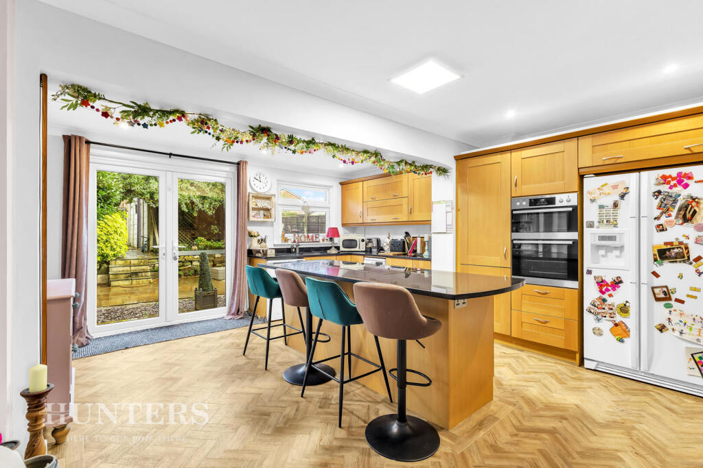 Haugh Lane, Newhey OL16 3RB photo 2