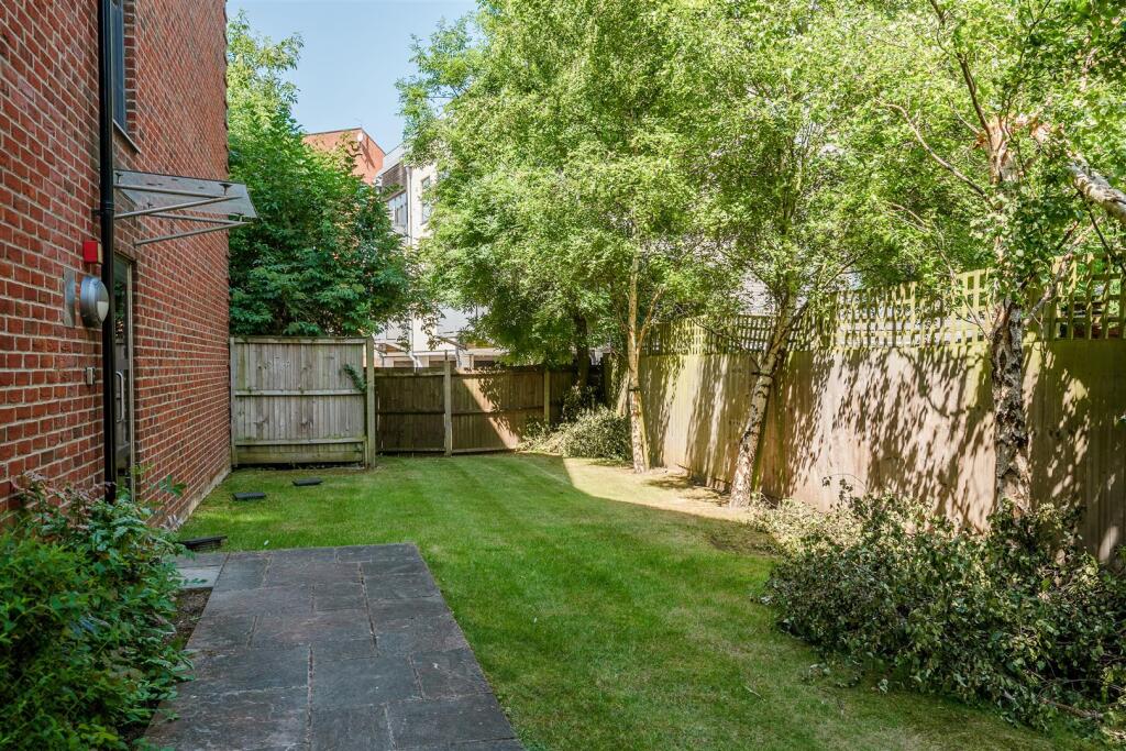 Property photo 11