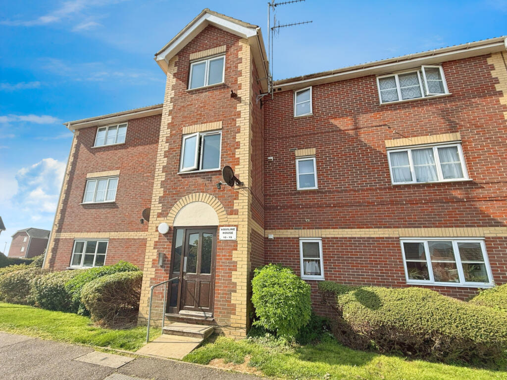 Main image of property: Weymouth Close, Martello Bay, Clacton-on-Sea, Essex, CO15