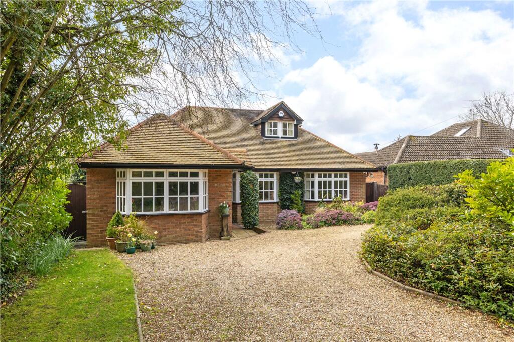 Main image of property: Old Watling Street, Flamstead, St. Albans, Hertfordshire, AL3